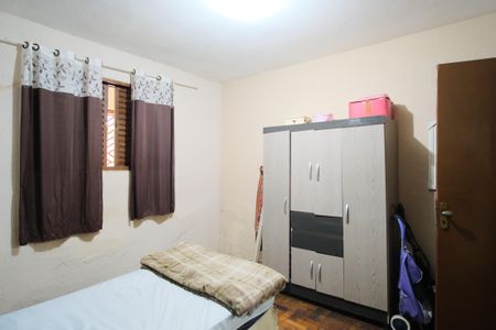 Casa à venda com 240m², 5 quartos e 2 vagasQuarto 1