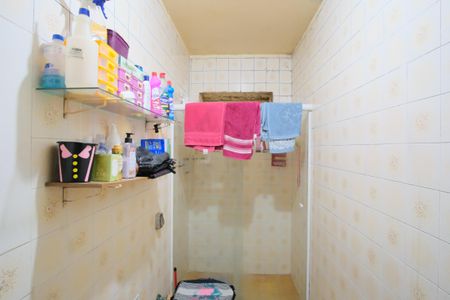 Casa à venda com 240m², 5 quartos e 2 vagasBanheiro Social