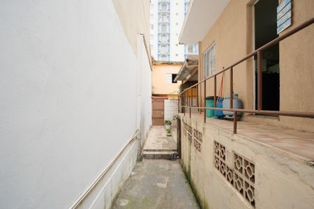 Casa à venda com 240m², 5 quartos e 2 vagasCorredor