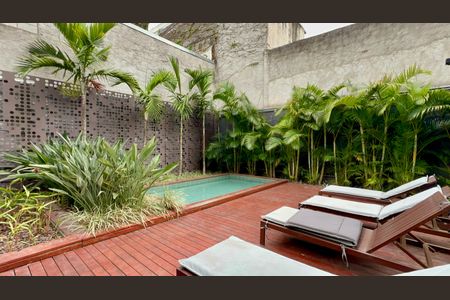 Studio à venda com 30m², 1 quarto e 1 vaga Studio à venda com 30m², 1 quarto e 1 vagaÁrea comum - Piscina