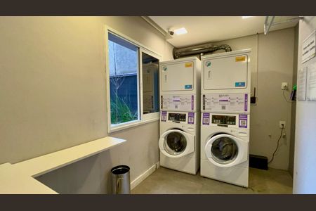 Studio à venda com 30m², 1 quarto e 1 vaga Studio à venda com 30m², 1 quarto e 1 vagaÁrea comum - Lavanderia
