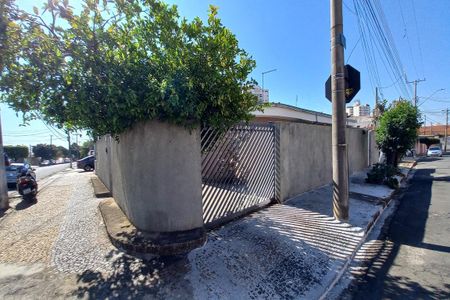 Casa à venda com 144m², 3 quartos e 3 vagas Casa à venda com 144m², 3 quartos e 3 vagasFachada do Prédio