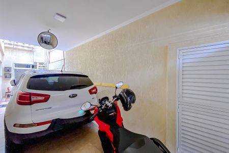 Casa à venda com 120m², 3 quartos e 2 vagas Casa à venda com 120m², 3 quartos e 2 vagasGaragem