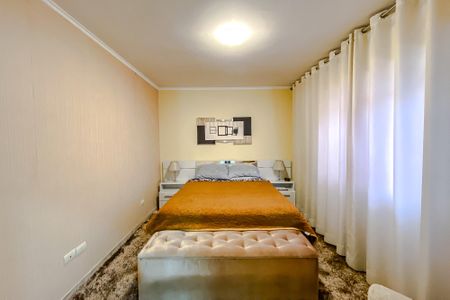 Casa à venda com 120m², 3 quartos e 2 vagas Casa à venda com 120m², 3 quartos e 2 vagasQuarto 3 - Suíte