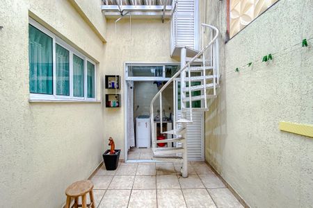 Casa à venda com 120m², 3 quartos e 2 vagas Casa à venda com 120m², 3 quartos e 2 vagasGaragem