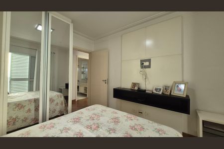 Casa de condomínio à venda com 470m², 3 quartos e 6 vagas Casa de condomínio à venda com 470m², 3 quartos e 6 vagasQuarto 3