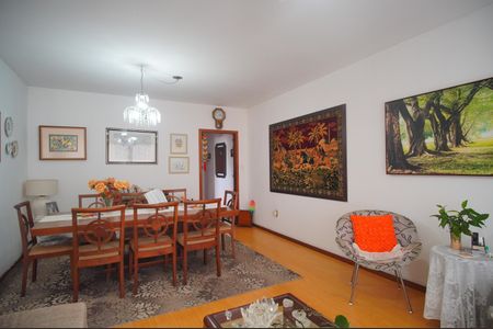 Apartamento à venda com 143m², 3 quartos e 1 vagaSala