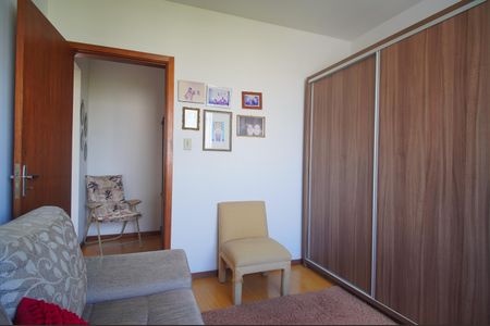 Apartamento à venda com 143m², 3 quartos e 1 vagaQuarto 2