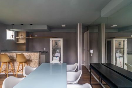 Apartamento à venda com 32m², 2 quartos e sem vaga Apartamento à venda com 32m², 2 quartos e sem vagaEspaço gourmet