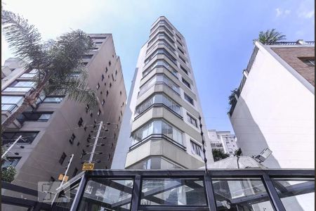 Apartamento à venda com 121m², 4 quartos e 3 vagas Apartamento à venda com 121m², 4 quartos e 3 vagasFachada