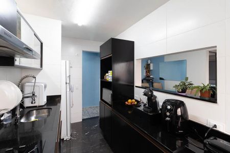 Apartamento à venda com 52m², 2 quartos e 1 vaga Apartamento à venda com 52m², 2 quartos e 1 vagaCozinha