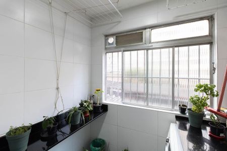 Apartamento à venda com 52m², 2 quartos e 1 vaga Apartamento à venda com 52m², 2 quartos e 1 vagaÁrea de Serviço