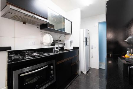 Apartamento à venda com 52m², 2 quartos e 1 vaga Apartamento à venda com 52m², 2 quartos e 1 vagaCozinha