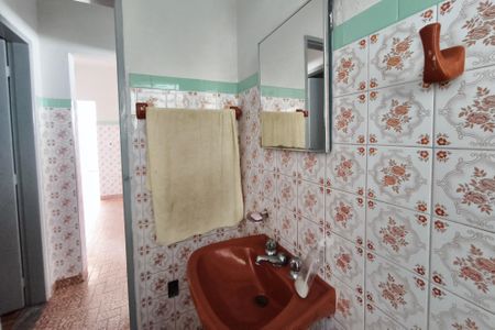 Casa à venda com 150m², 3 quartos e 2 vagasBanheiro