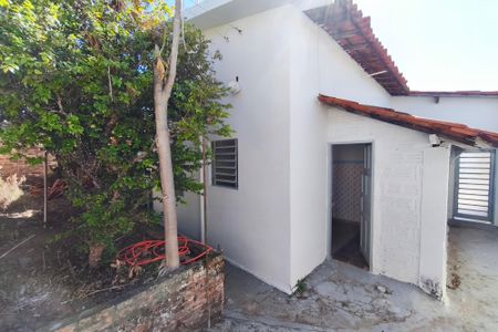 Casa à venda com 150m², 3 quartos e 2 vagasQuintal - Fundos