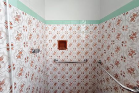 Casa à venda com 150m², 3 quartos e 2 vagasBanheiro