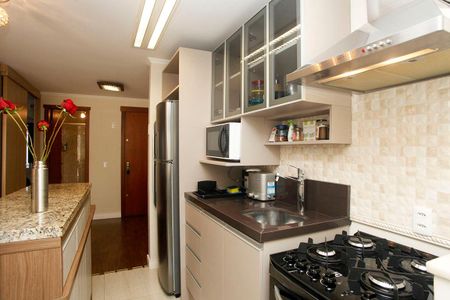 Apartamento à venda com 76m², 1 quarto e 1 vagaCozinha