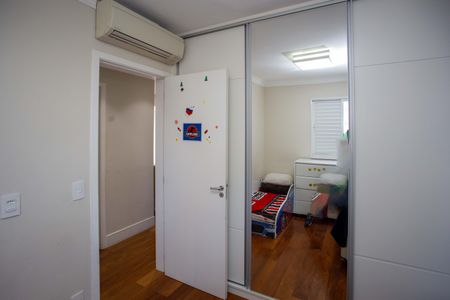 Apartamento à venda com 85m², 3 quartos e 2 vagasQuarto 2