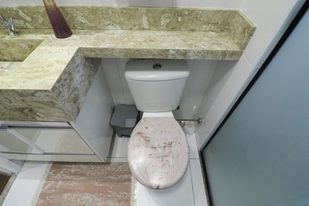 Apartamento à venda com 49m², 2 quartos e 1 vaga Apartamento à venda com 49m², 2 quartos e 1 vagaBanheiro