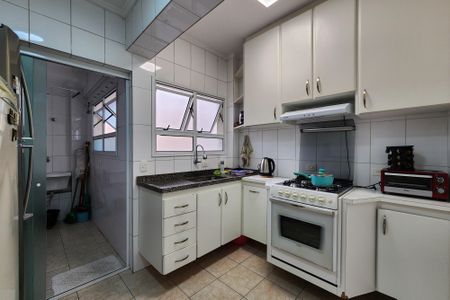 Apartamento à venda com 106m², 3 quartos e 2 vagas Apartamento à venda com 106m², 3 quartos e 2 vagasCozinha