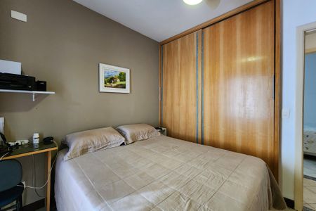Apartamento à venda com 106m², 3 quartos e 2 vagas Apartamento à venda com 106m², 3 quartos e 2 vagasSuíte