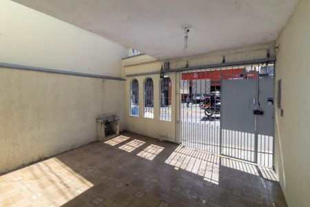 Casa à venda com 128m², 3 quartos e 2 vagasGaragem