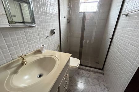 Apartamento para alugar com 80m², 2 quartos e sem vagaBanheiro
