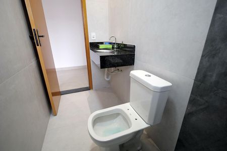 Casa à venda com 85m², 2 quartos e 2 vagas Casa à venda com 85m², 2 quartos e 2 vagasBanheiro Suíte 2
