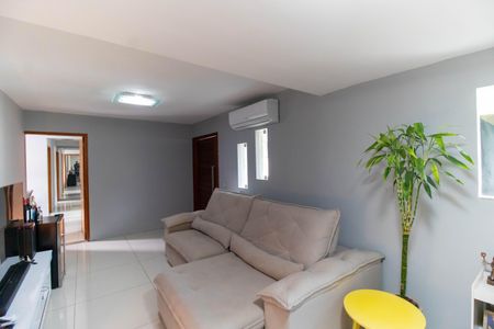 Casa para alugar com 510m², 4 quartos e 2 vagasSala