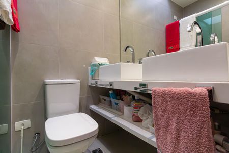 Apartamento para alugar com 180m², 3 quartos e 3 vagasBanheiro 1