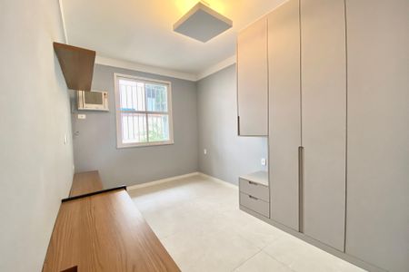 Casa à venda com 430m², 5 quartos e 2 vagas Casa à venda com 430m², 5 quartos e 2 vagasSuíte 1