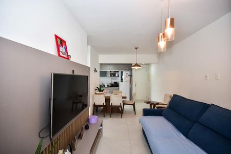 Apartamento à venda com 65m², 2 quartos e 2 vagasSala