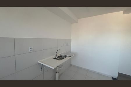 Casa para alugar com 48m², 2 quartos e 1 vaga Casa para alugar com 48m², 2 quartos e 1 vagaCozinha e Área de Serviço