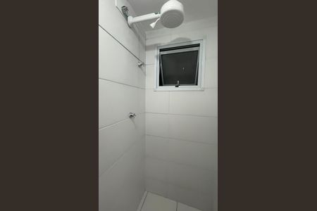 Casa para alugar com 48m², 2 quartos e 1 vaga Casa para alugar com 48m², 2 quartos e 1 vagaBanheiro Social