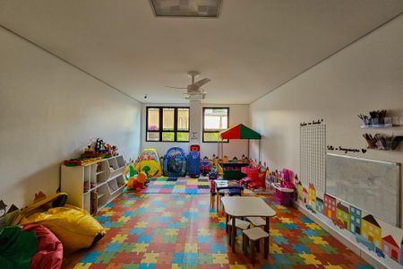 Apartamento à venda com 147m², 4 quartos e 3 vagas Apartamento à venda com 147m², 4 quartos e 3 vagasÁrea comum