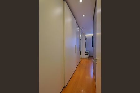 Apartamento à venda com 147m², 4 quartos e 3 vagas Apartamento à venda com 147m², 4 quartos e 3 vagasSuíte 2