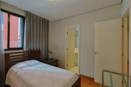 Apartamento à venda com 147m², 4 quartos e 3 vagas Apartamento à venda com 147m², 4 quartos e 3 vagasSuíte 1