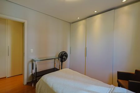 Apartamento à venda com 147m², 4 quartos e 3 vagas Apartamento à venda com 147m², 4 quartos e 3 vagasSuíte 1