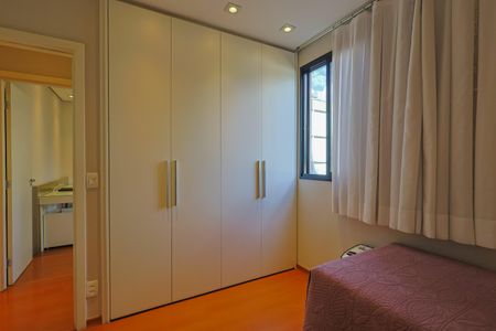 Apartamento à venda com 147m², 4 quartos e 3 vagas Apartamento à venda com 147m², 4 quartos e 3 vagasQuarto 1