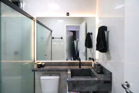 Apartamento à venda com 80m², 2 quartos e 1 vaga Apartamento à venda com 80m², 2 quartos e 1 vagaBanheiro