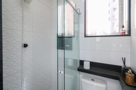 Apartamento à venda com 80m², 2 quartos e 1 vaga Apartamento à venda com 80m², 2 quartos e 1 vagaBanheiro 2