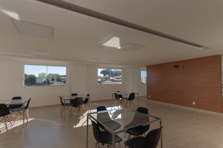Apartamento para alugar com 43m², 2 quartos e 1 vaga Apartamento para alugar com 43m², 2 quartos e 1 vagaÁrea comum - Salão de festas