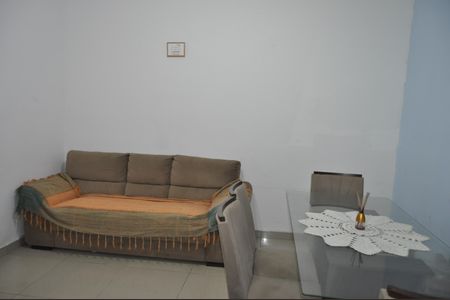 Apartamento à venda com 66m², 2 quartos e sem vagaSala