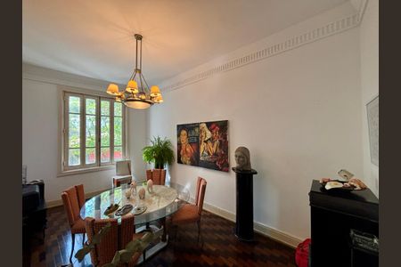 Apartamento à venda com 145m², 3 quartos e sem vaga Apartamento à venda com 145m², 3 quartos e sem vagaSala de jantar