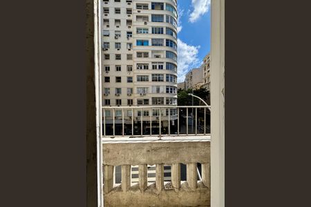 Apartamento à venda com 145m², 3 quartos e sem vaga Apartamento à venda com 145m², 3 quartos e sem vagaBanheiro social - varanda