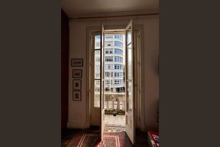 Apartamento à venda com 145m², 3 quartos e sem vaga Apartamento à venda com 145m², 3 quartos e sem vagaQuarto 3 - varanda