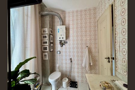 Apartamento à venda com 145m², 3 quartos e sem vaga Apartamento à venda com 145m², 3 quartos e sem vagaBanheiro social