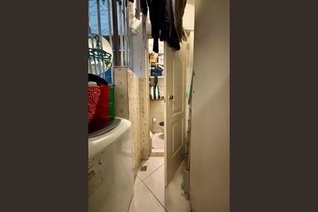 Apartamento à venda com 145m², 3 quartos e sem vaga Apartamento à venda com 145m², 3 quartos e sem vagaCozinha e Área de Serviço