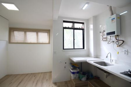 Apartamento à venda com 89m², 2 quartos e 1 vagaÁrea de Serviço