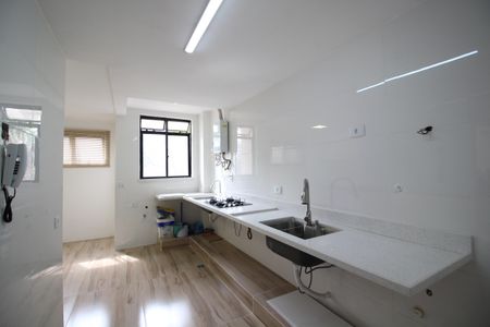 Apartamento à venda com 89m², 2 quartos e 1 vagaCozinha